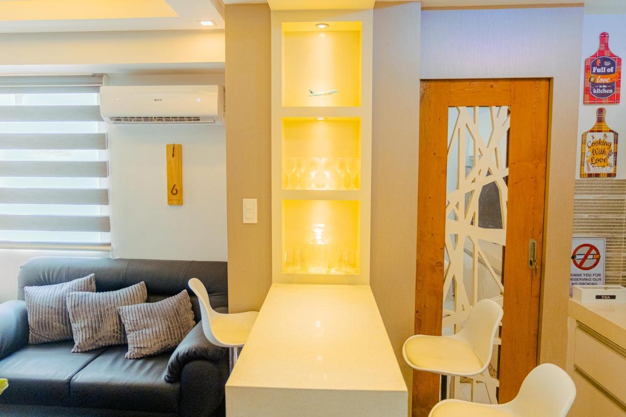 Yong'S Place At Isabelle De Valenzuela Manila Bagian luar foto